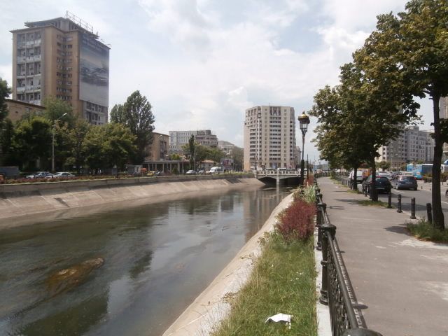 Bucarest vieux et contemporain