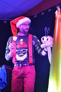 Arbre de Noel 2023 avec un magicien ventriloque mentaliste en Seine Maritime 76