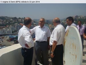 Vagues...Visite d'une délagation syndicale Internationale aux Ports de Skikda