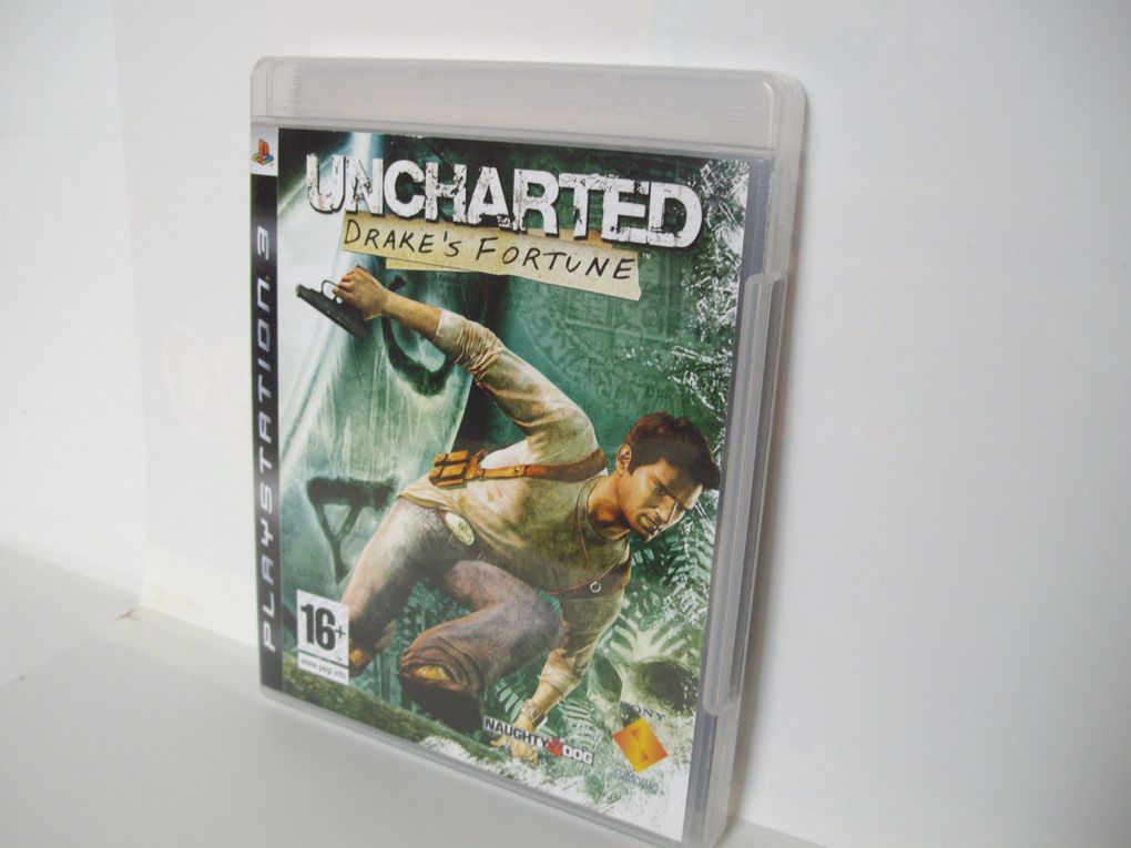 Uncharted 1&2 Collector avec le sac officiel uncharted 2.