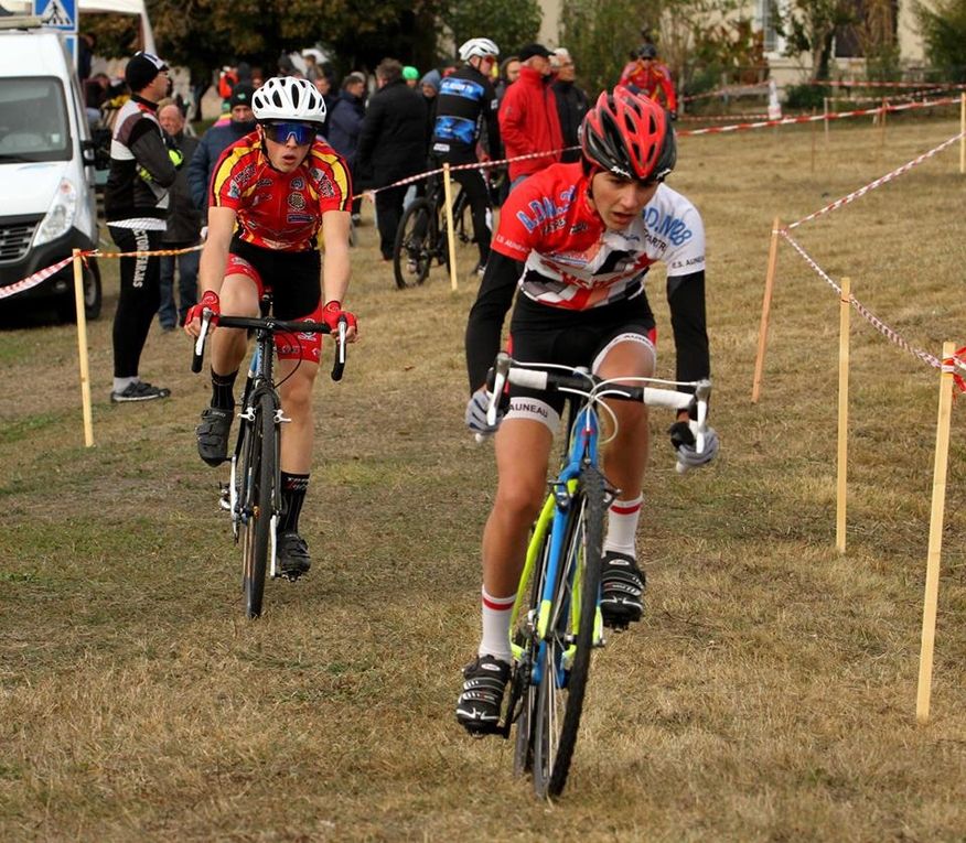 Album photos de la course cadets et dames du cyclo-cross d'Ezy sur Eure (27)