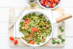 Farfalle verde all'amatriciana