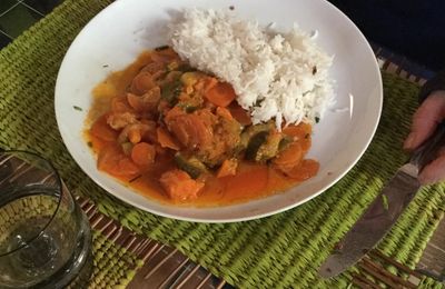 Curry de légumes végétarien et  mousse yaourt à la vapeur pour fêter l'Inde : avec la Tendresse en cuisine et le blog de Cata 