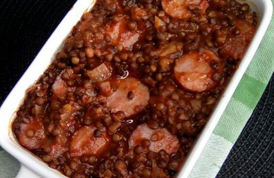 LENTILLES GRATINEES AUX TOMATES SAUCISSES FUMEES