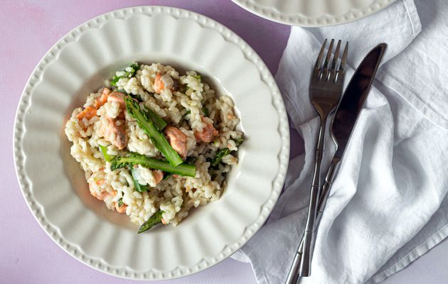 Risotto au saumon et asperges vertes