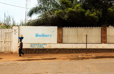 Bolloré, un empire françafricain (Afrique XXI)