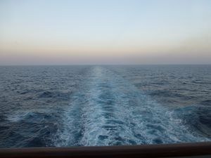 Mittelmeer mit Barcelona, 10/2013 - Teil 2 : Seetag