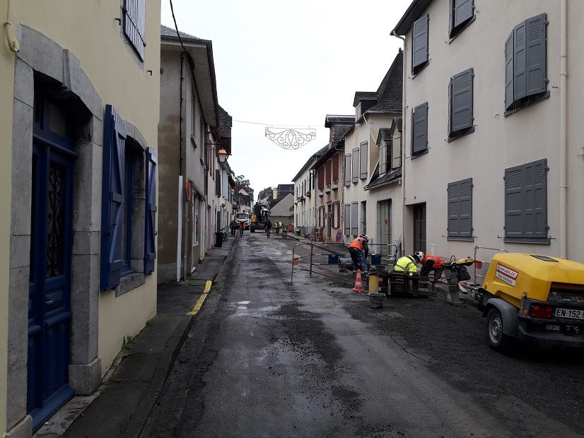 Oloron Sainte-Marie, la Rue d'Aspe Fait Peau Neuve