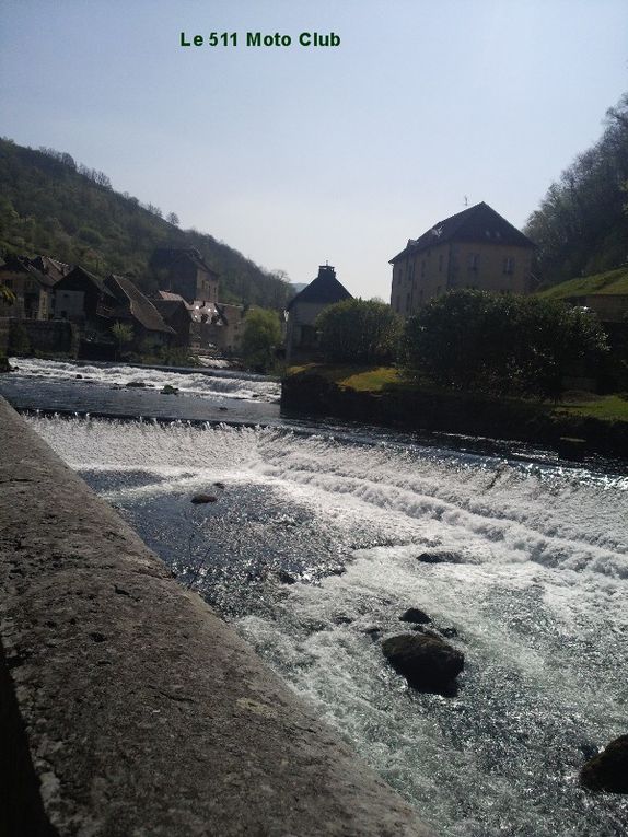 Une balade au rythme de la K1200...
On risquait pas d'excès de vitesse ! Départ à 7h00 et retour à 22h00 pour ceux qui arrivaient de Langres !