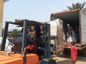 De Salies vers la Guinée : un container pour le 304ème convoi !