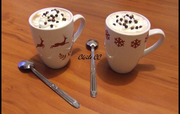 un bon chocolat chaud chantilly.....