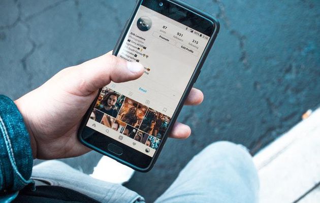 How To  Embed Instagram Feed On Website