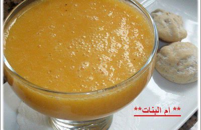 عصير منعش بالموز و المشمش المجفف