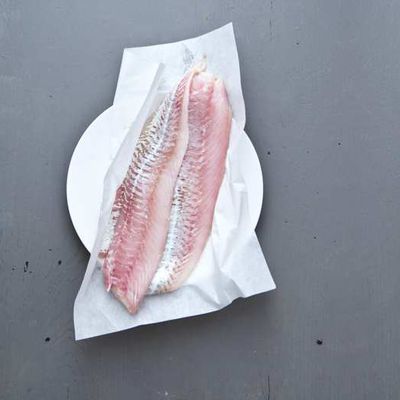 Filets de poisson blancs aux aromates (en papillotte) 