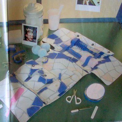 Une trousse de toilette à faire avant de partir du n° 128 