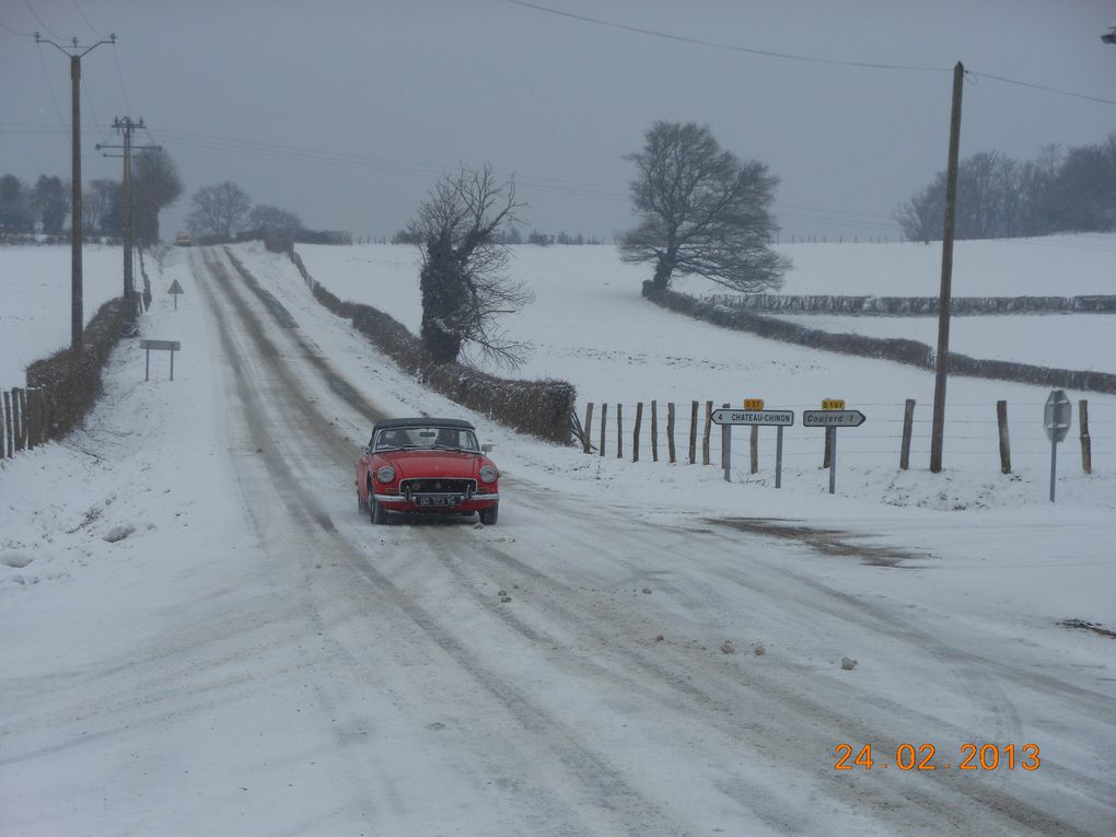 Notre sortie Glace et Neige du 24 février qui portait bien son nom cette année. Nous avons parcouru 80 kms sur des petites routes enneigées.