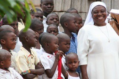 La soeur Brigitte lutte contre le sida