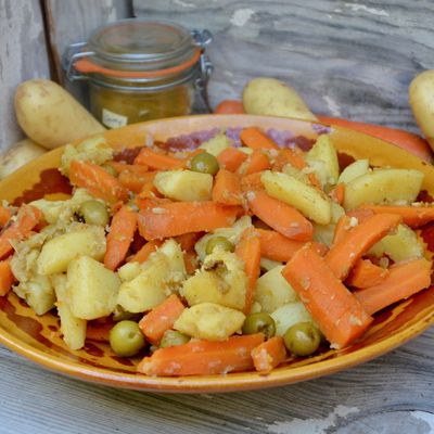 Tajine de carottes, pommes de terre et olives vertes