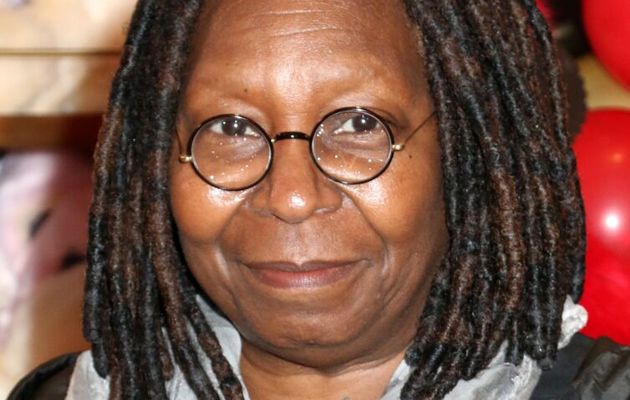 L'actrice Whoopi Goldberg vient d'annoncer à la télé US être en convalescence après avoir "échappé à la mort" suite à un choc septique et une pneumonie