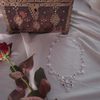 Collier mariage d'inspiration médiévale (perles nacrées et cristaux Swarovski)