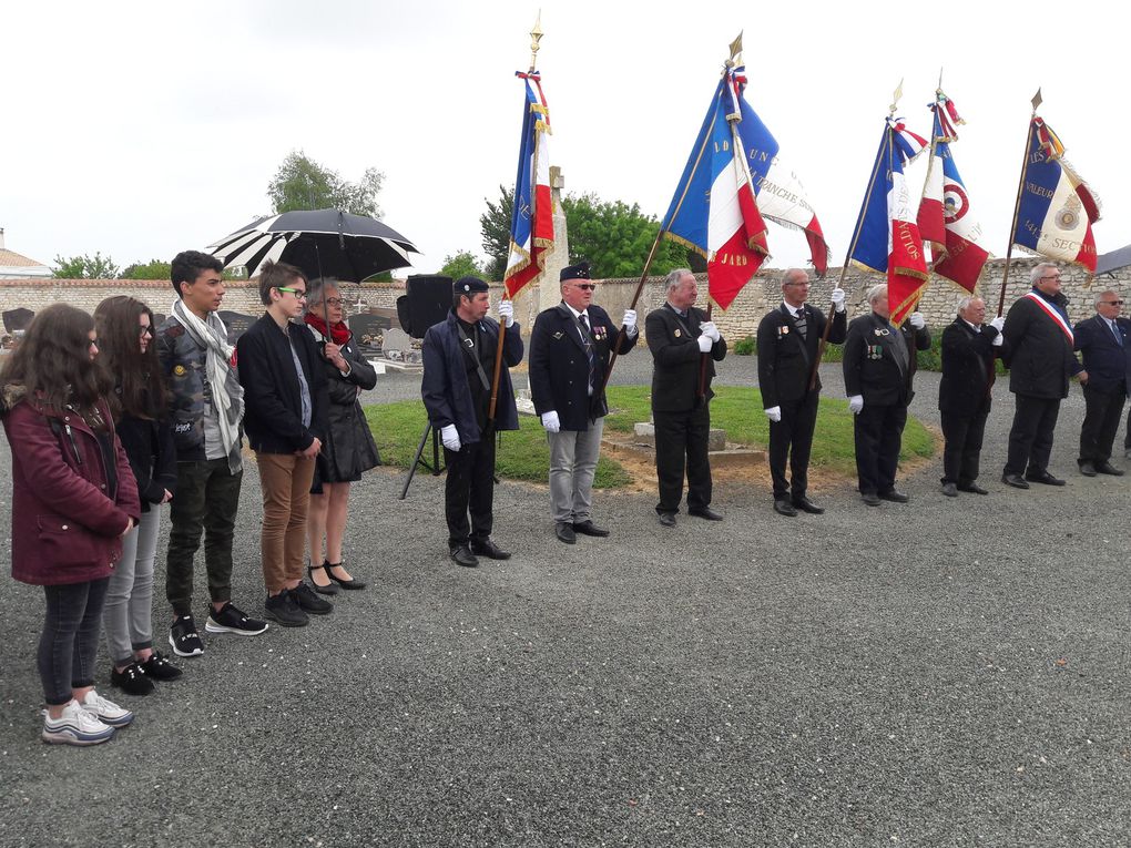 D.O.D.I. PROJECT 18 - COMMEMORATION FRANCO/BRITANNIQUE  - CIMETIERE ANGLES - EXPRESSION DE M. CLAUDE VIGOUREUX - DIRECTEUR DEPARTEMENTAL DE L'OFFICE NATIONAL DES ANCIENS COMBATTANTS ET VICTIMES DE GUERRE (ONAC -VG)