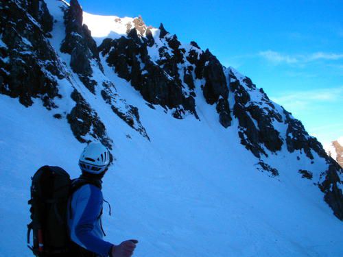 Val d'Enfer, Massif du Sancy
Redondance
Couloir de l'Arete du Dinosaure
CAF Creuse
28 fevrier 2009