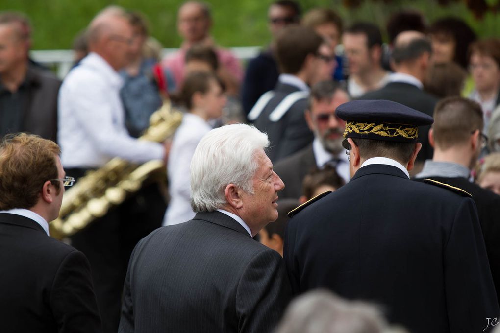 Notre participation à l'inauguration du quai Jean Moulin qui remplace le quai Pasteur : Le chant des Partisans.