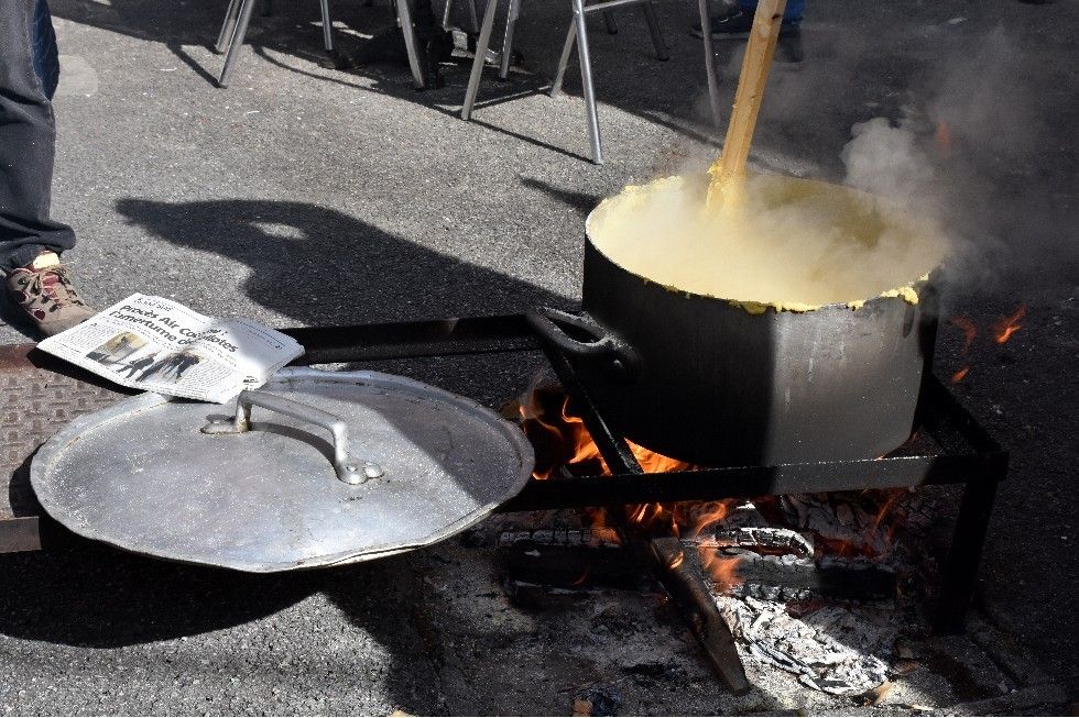 LA FETE DE LA POLENTA A BELVEDERE…VIRA LOU BOUAIRE