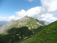 Une rude montée finale. Vers le haut apparaît l'Etale. Progression sur l'arête.