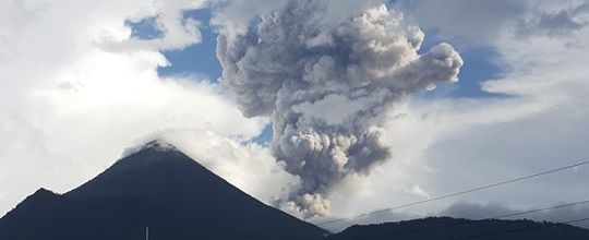 Activité du Santiaguito, du Turrialba et du Pu'u O'o.