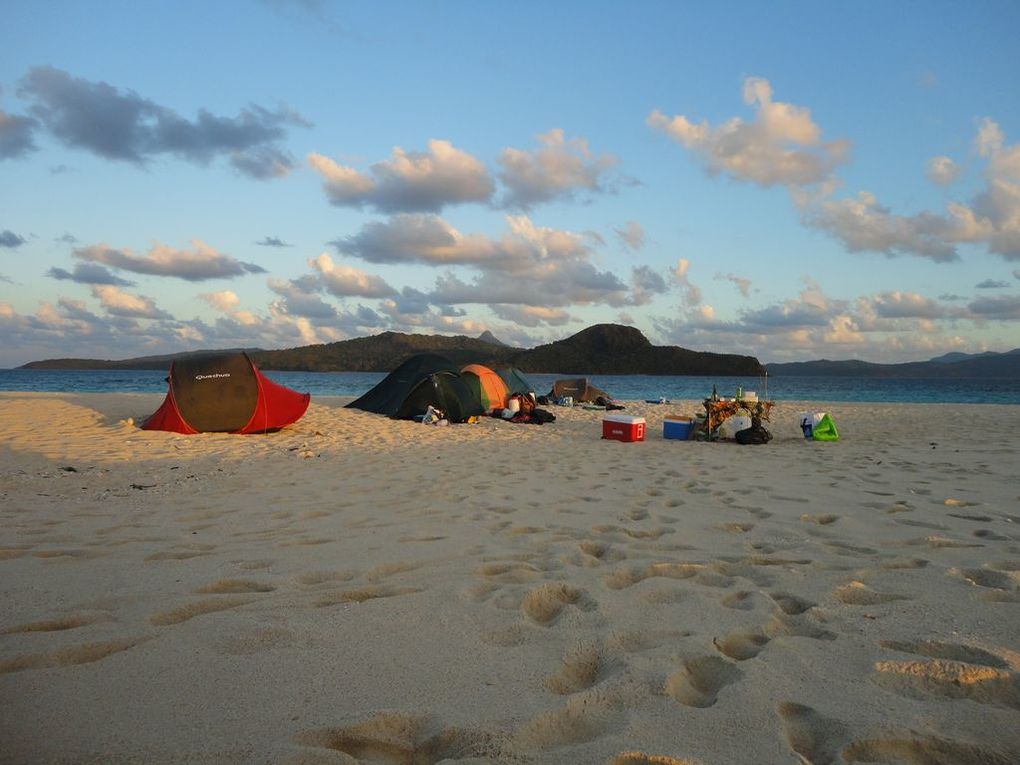 Bivouac entre copains et copines pour fêter notre départ de Mayotte