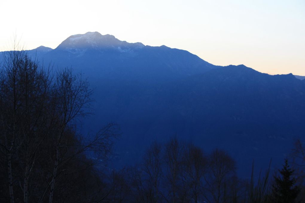 Album fotografico dell'escursione alla capanna Albagno partendo dai monti di Bedretto, sopra Gorduno.