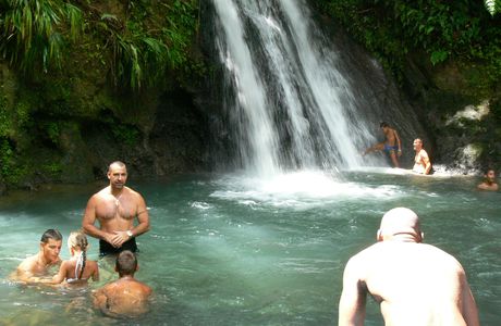 AU CHUTES DES ECREVISSES/GWADA