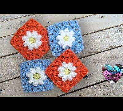 Une fleur sur un carré 