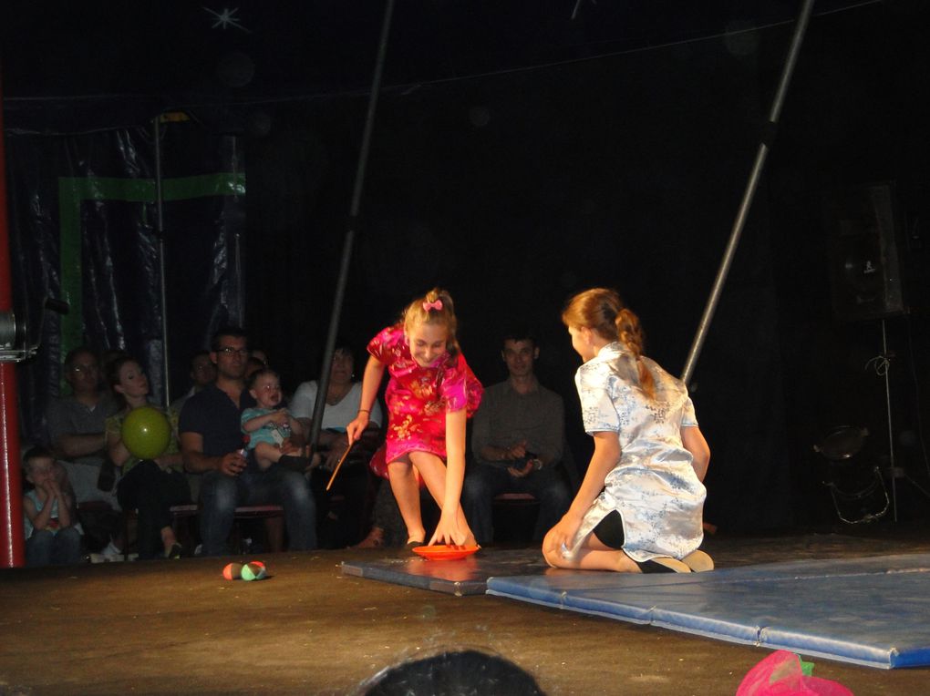 Spectacles de fin d'année 2014 sous le Chapiteau au Parc Salengro