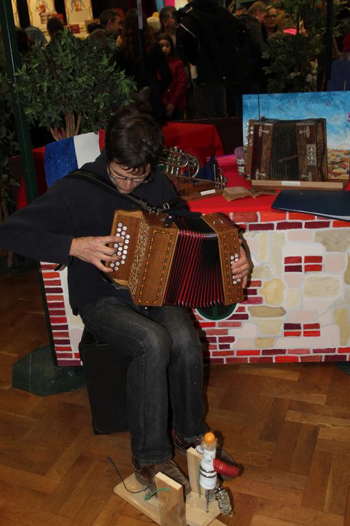 Le samedi 18 janvier 2014 se déroulait le vernissage de l'expo PEINTAREL et les instruments de musique