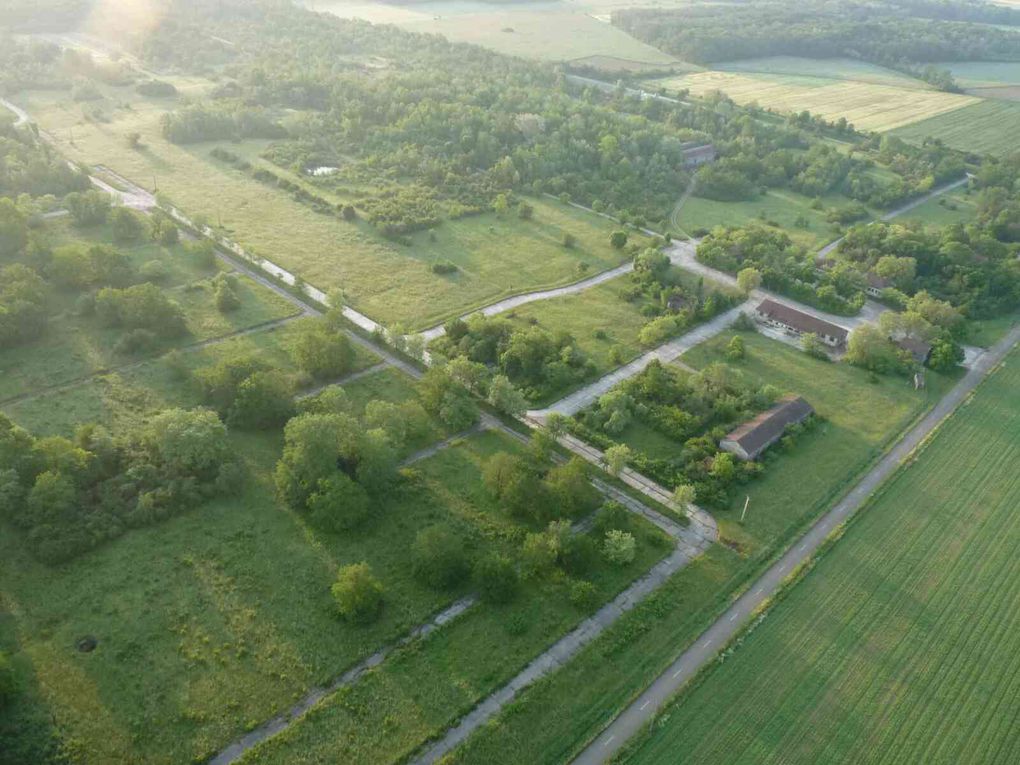 Les vestiges encore visibles de l'ancien camp militaire de Varennes.