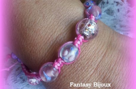 Shamballa cordon rose et perles de verre