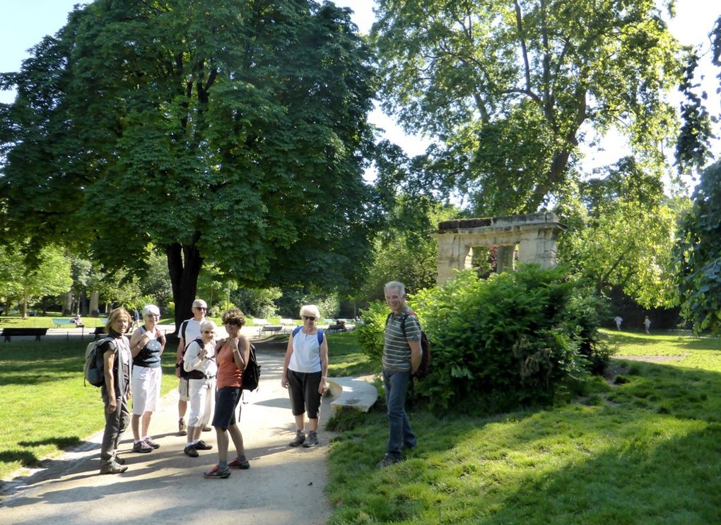 puis passage par  le Parc Monceau