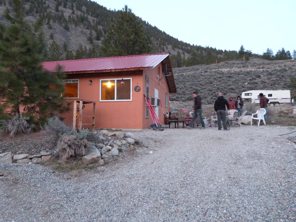 2 semaines passées dans une ferme à Cawston, dans le sud de la colombie britannique. Ce village est située dans la vallée de l'Okanagan, près de Osoyoos où débute le désert canadien. Ce désert canadien s’étend de la frontière américaine