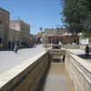 Premier jour dans les ruelles antiques de Bukhara a visiter ses splendides mosquees et sa citadelle fortifiee.