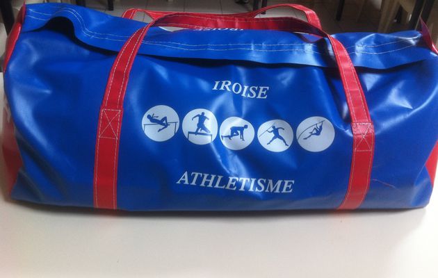 Le sac de sport avec le logo de l'Iroise Athlétisme