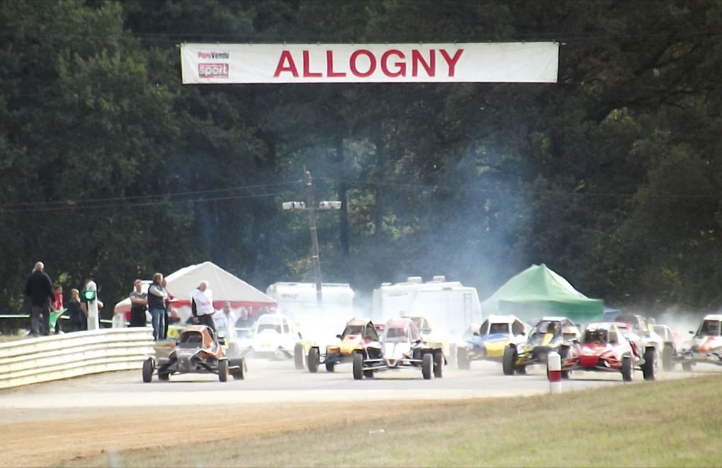 Les 29 et 30 septembre 2012 à Bourges (15), dixième épreuve du Championnat de France d'autocross.