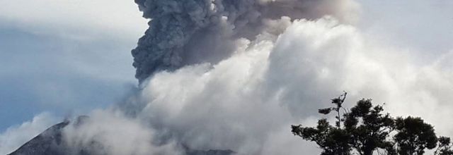 Activité du Sinabung, du Taal, et essaim sismique à Reykjanes.