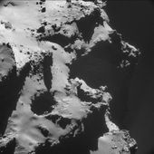 A Singing Comet by esaoperations