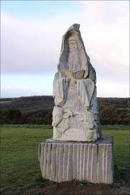 Saint Herbot et Saint Telo. Sculptures de Bruno Panas Vallée des Saints à Carnoët