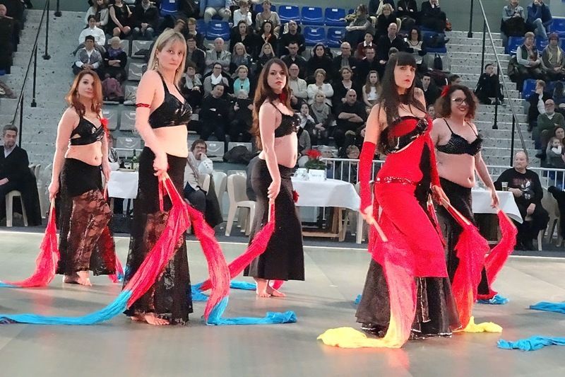 LA DANSE ORIENTALE...C'EST PEUT-ÊTRE POUR VOUS ...
