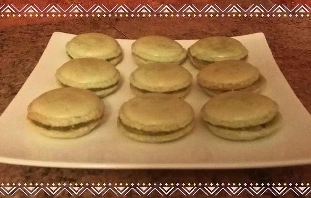 Macarons à la confiture de poires à la fève tonka (avec thermomix)