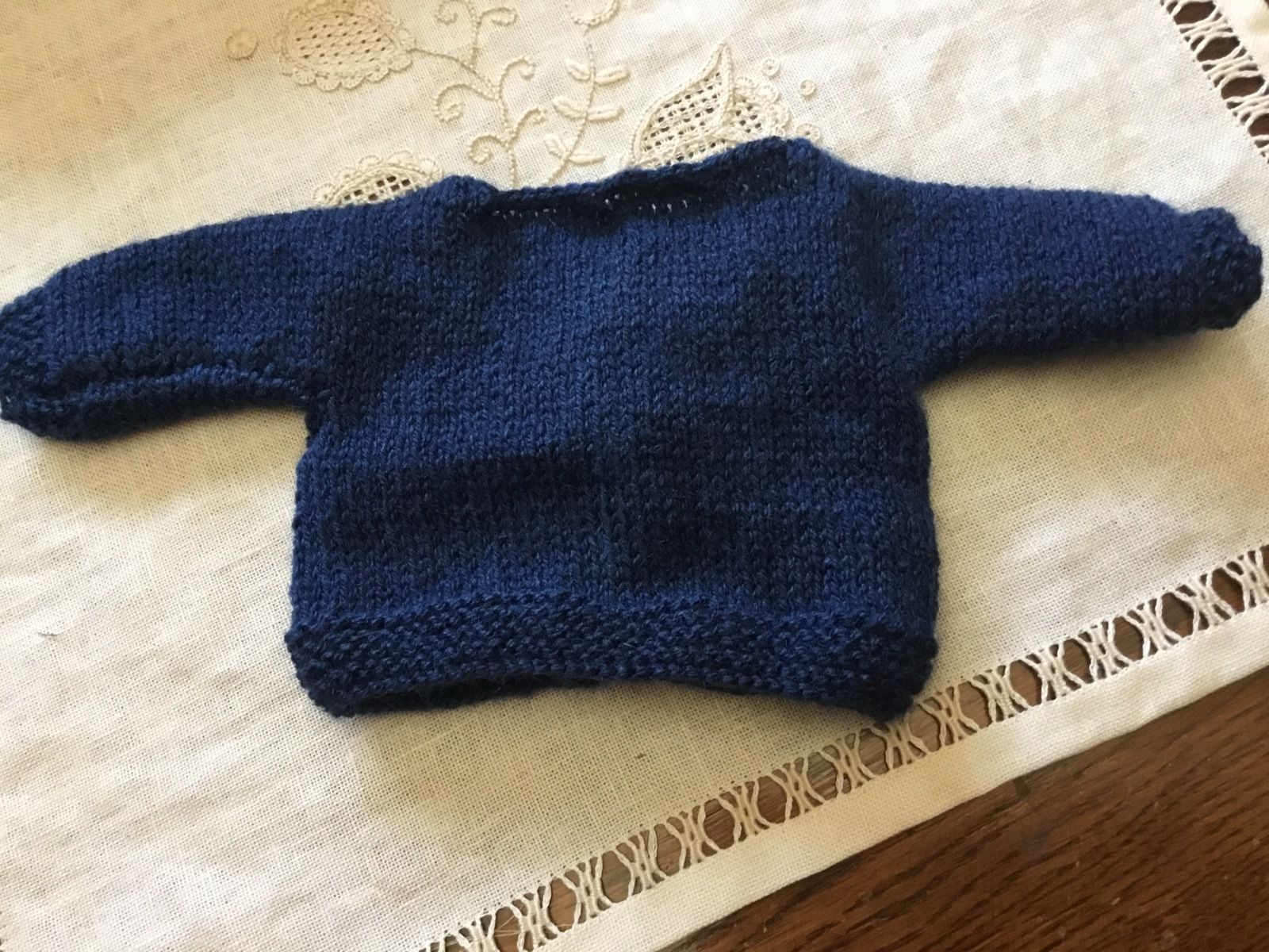 Petit gilet pour poupée Corolle 35cm 