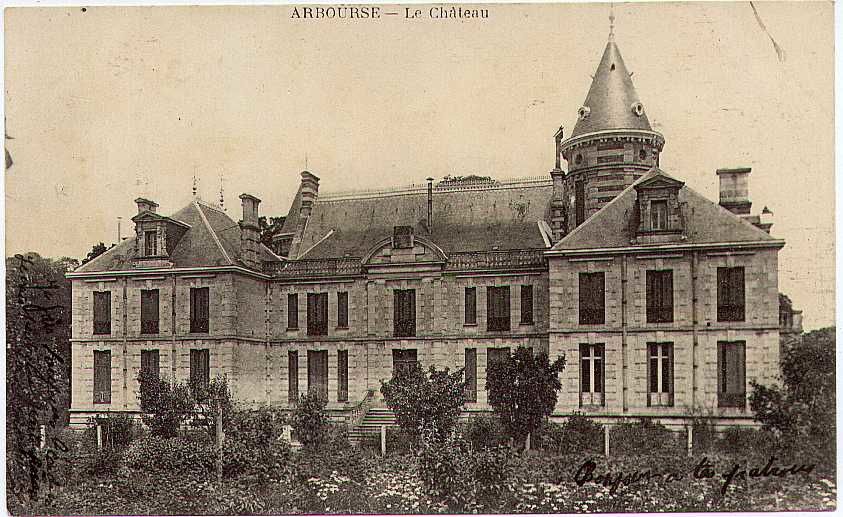 Il y avait encore La Poste, une école, un café/hôtel et beaucoup de vie dnas le village en 1900